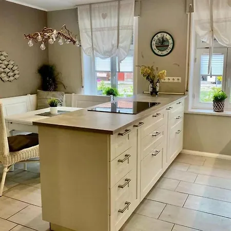 Istzeit Im Gutshof Zum * 阿伦策